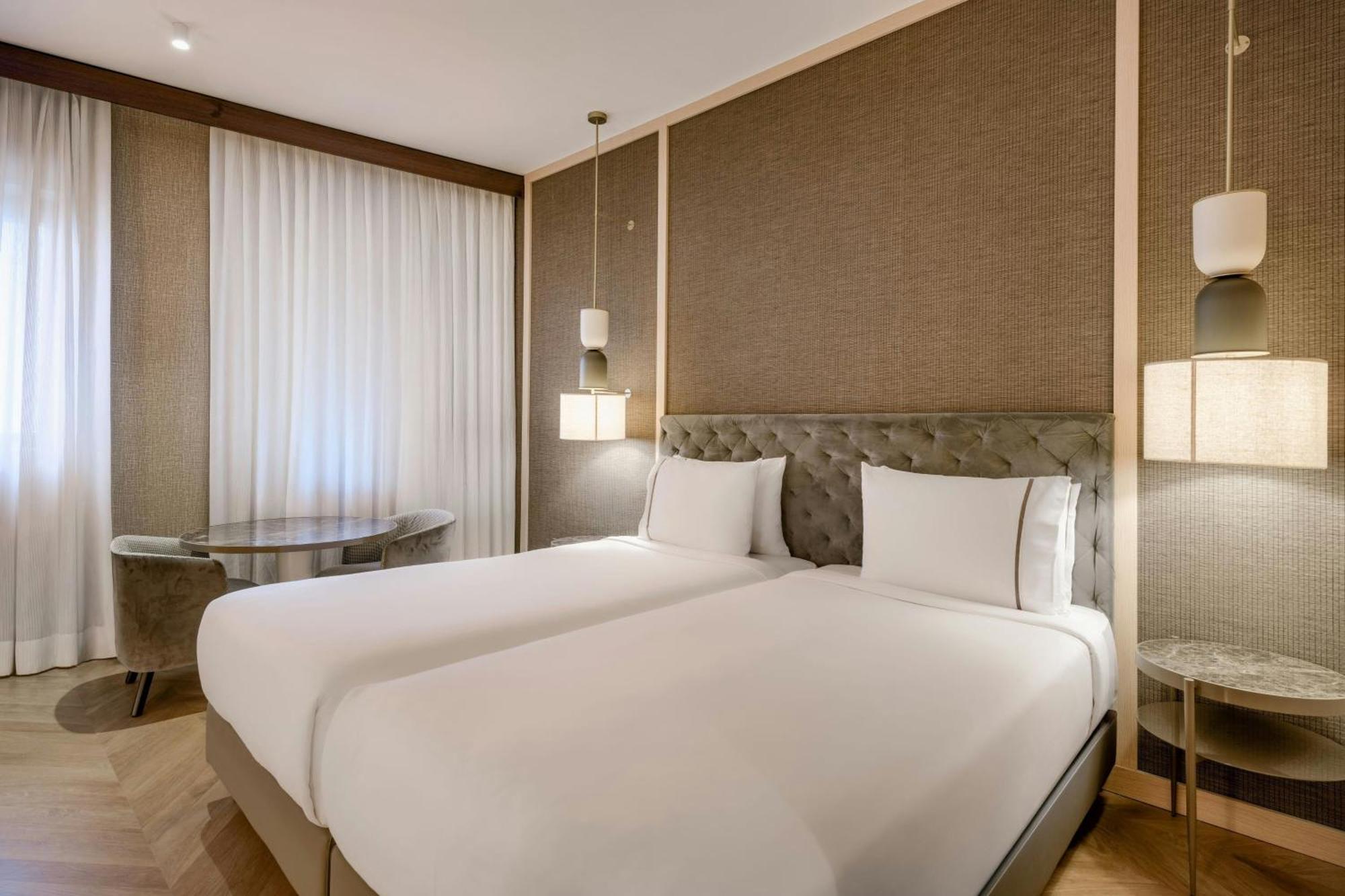 AC Hotel Milano Esterno foto