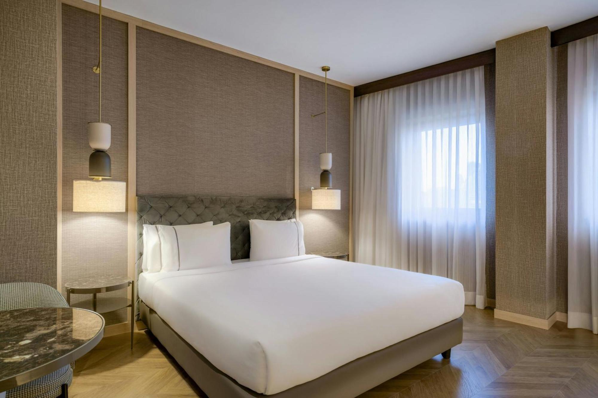 AC Hotel Milano Esterno foto