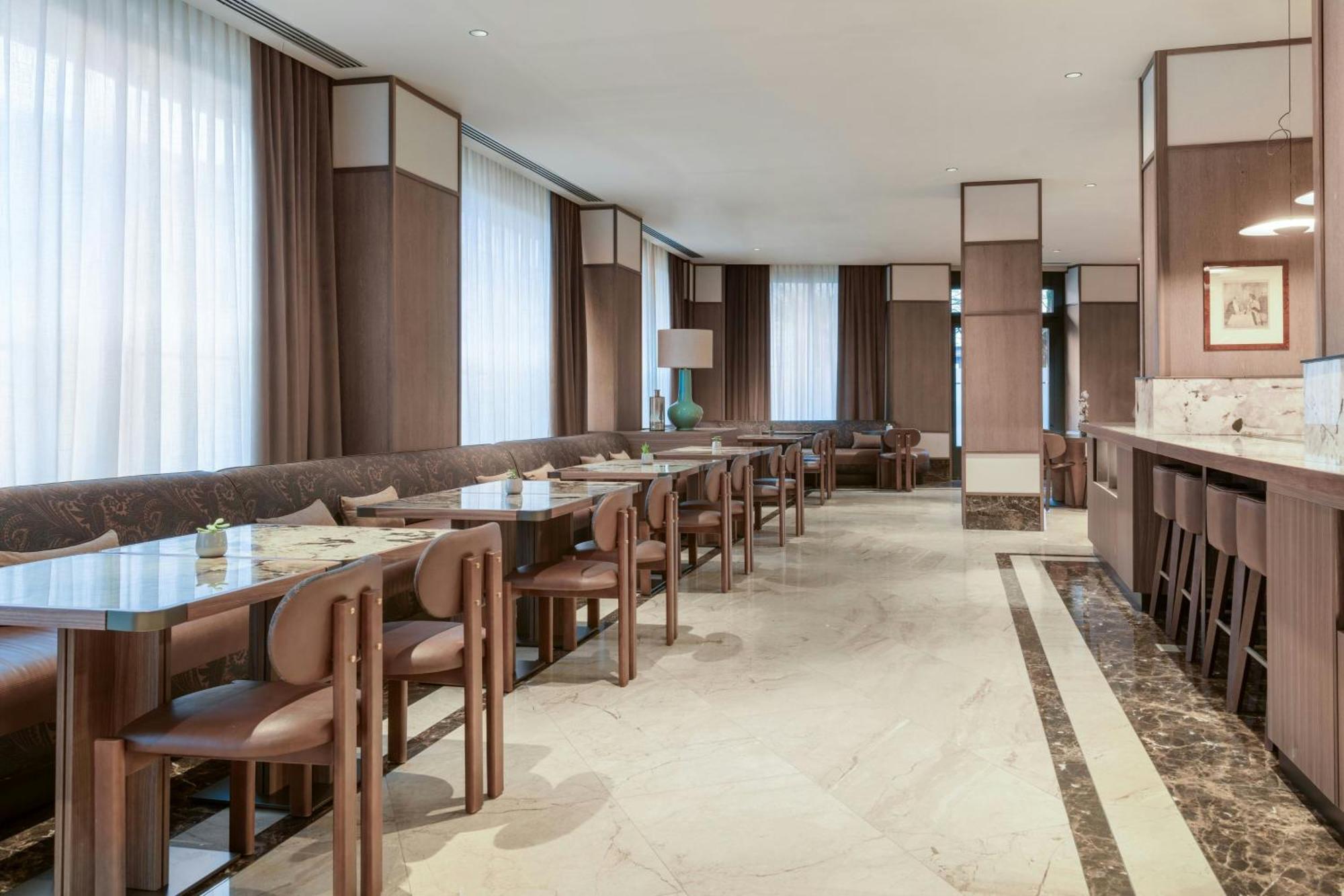 AC Hotel Milano Esterno foto