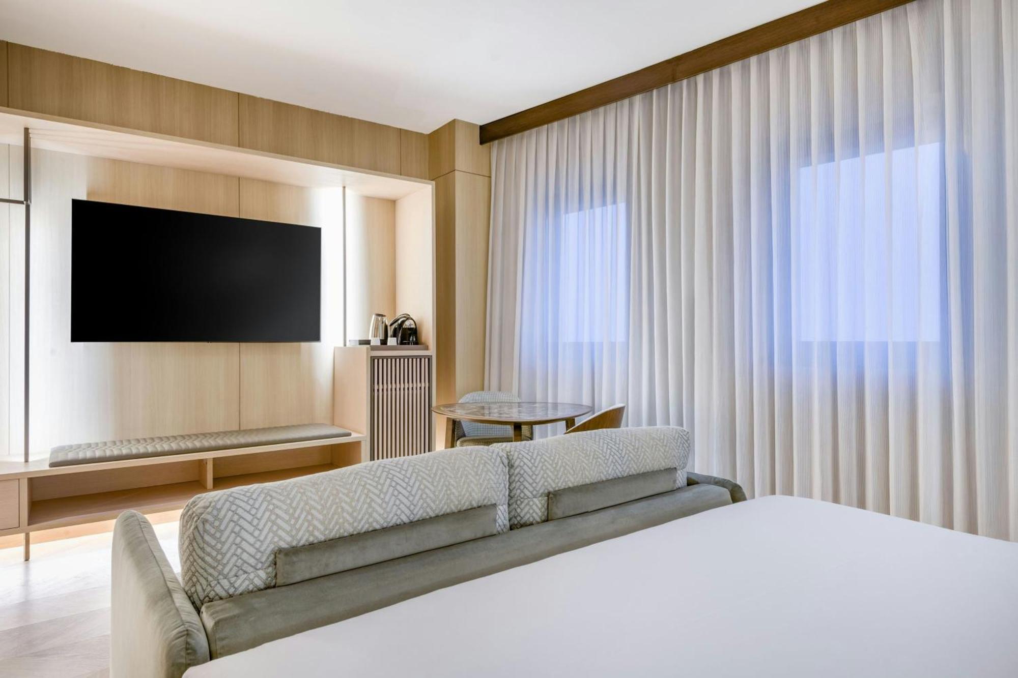 AC Hotel Milano Esterno foto